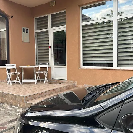 La Bocca - Airport, Private Parking, 2 Acs 사라예보