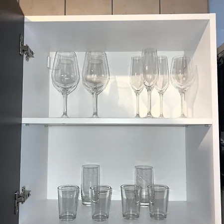 La Bocca - Airport, Parking, Ac, Bidet, Coffee Machine, Ps3 *