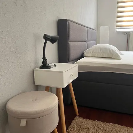Apartment La Bocca Apartment - Sarajevo Airport, Private Parking, 2 Acs *