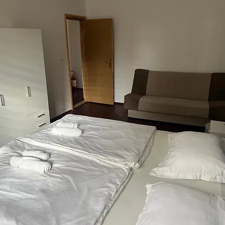 La Bocca Apartment - Sarajevo Airport, Private Parking, 2 Acs * Sarajevo